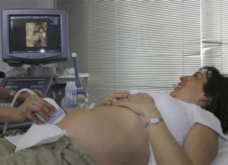 badanie USG pacjentki w ciąży