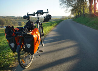 Jaką torbę na rower wybrać na wyprawę rowerową